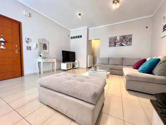 Apartament In Quiet Neighborhood Near Sandy Chania (Crete)